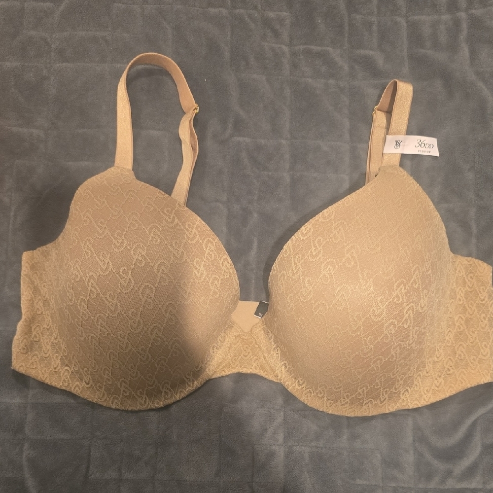 Victoria's Secret Tan T-Shirt Bra with Molded Cups